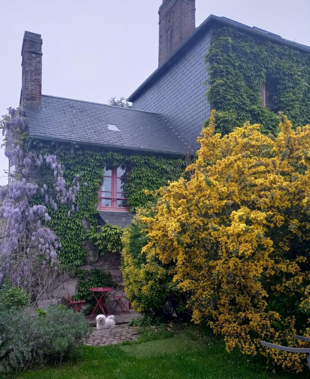 Les chambres d'hôtes Le Val d'Honfleur Équemauville Exterior foto